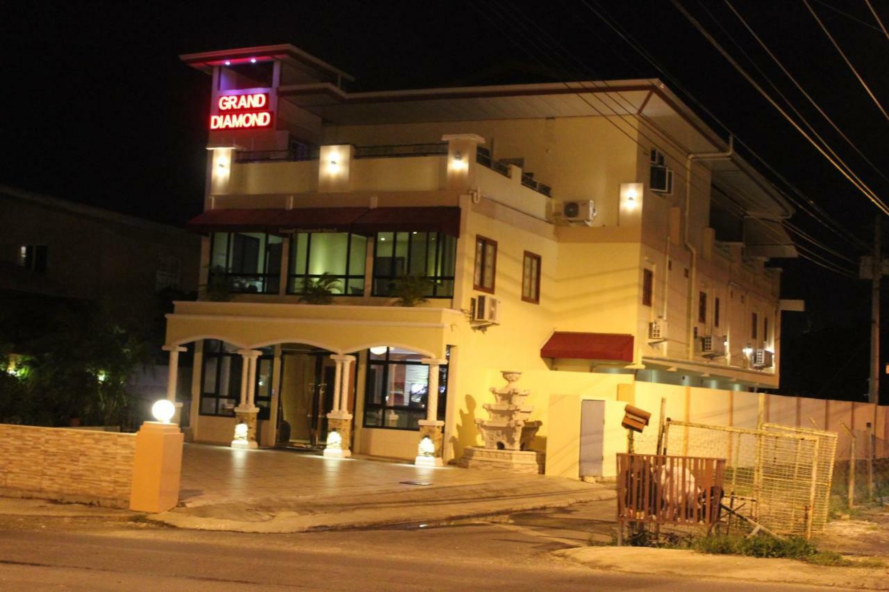 Grand Diamond Hotel Trinidad Piarco Exterior foto